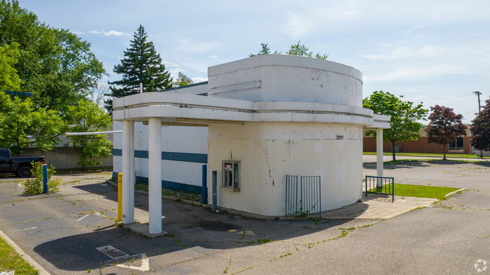 White Castle Restaurant - Photo From Real Estate Listing (newer photo)